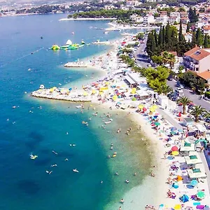 villa-kuzmanic.hotels-in-trogir.com/